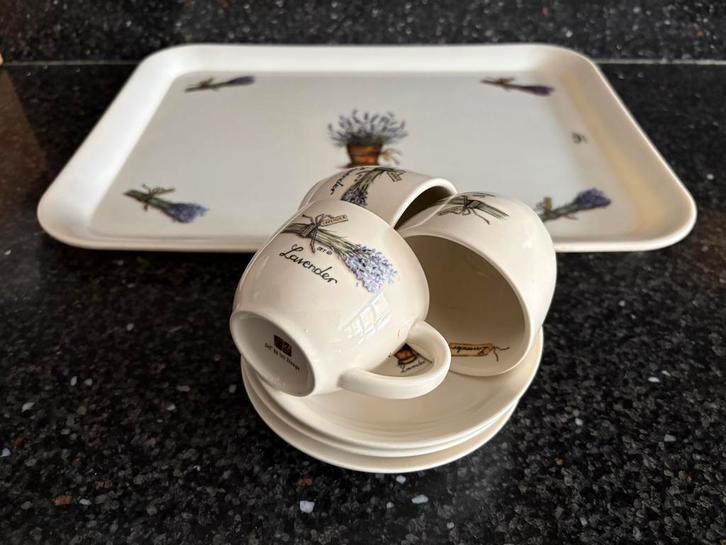 Dienblad kop en schotel van Jet by ter Steege Lavender, Huis en Inrichting, Keuken | Servies, Zo goed als nieuw, Kop(pen) en/of Schotel(s)