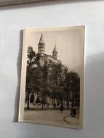 MAASTRICHT.  O.L. VROUWEPLEIN, Verzamelen, Ansichtkaarten | Nederland, Ophalen of Verzenden, Voor 1920, Limburg