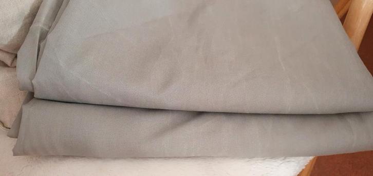 Twee nieuwe Grijze Ikea Vivan gordijnen, Huis en Inrichting, Stoffering | Gordijnen en Lamellen, Nieuw, 200 cm of meer, Ophalen of Verzenden