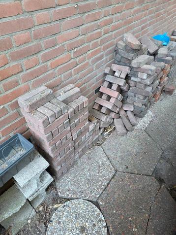 Gratis af te halen beschikbaar voor biedingen