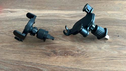 Telefoon houders. Haken achter ventilator vast., Auto diversen, Auto-accessoires, Zo goed als nieuw, Ophalen of Verzenden