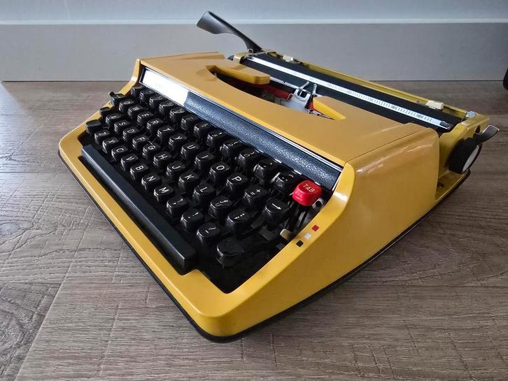 New old stock: Zeldzame Brother Deluxe 800T typemachine €79, Diversen, Typemachines, Nieuw, Ophalen of Verzenden