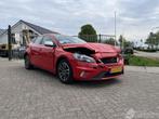 Volvo V40 2.0 D2 R-Design Business (bj 2015), 1969 cc, Handgeschakeld, Diesel, Rood
