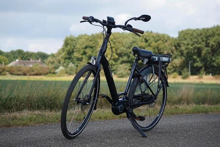 Als nieuwe Batavus Finez E-go | 212km, Fietsen en Brommers, Elektrische fietsen, Zo goed als nieuw, Batavus, 47 tot 51 cm, 50 km per accu of meer