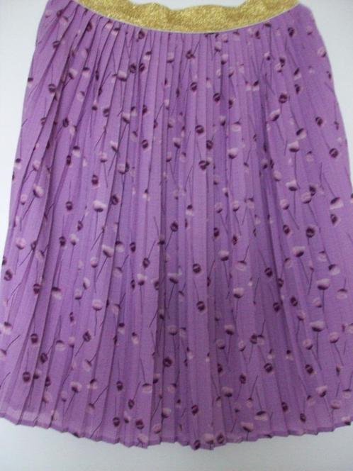 numpf plissé rok, maat 38, lila met bloemen, in goede staat, Kleding | Dames, Rokken, Zo goed als nieuw, Maat 38/40 (M), Overige kleuren