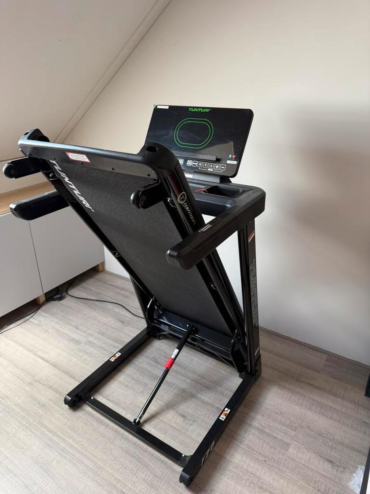 Nieuw Tunturi Competence T20 loopband 15 juli 2024, Sport en Fitness, Fitnessapparatuur, Nieuw, Loopband, Ophalen