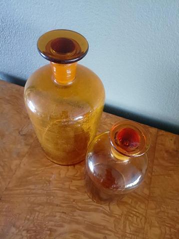 Oude Apotheek Flessen Set beschikbaar voor biedingen
