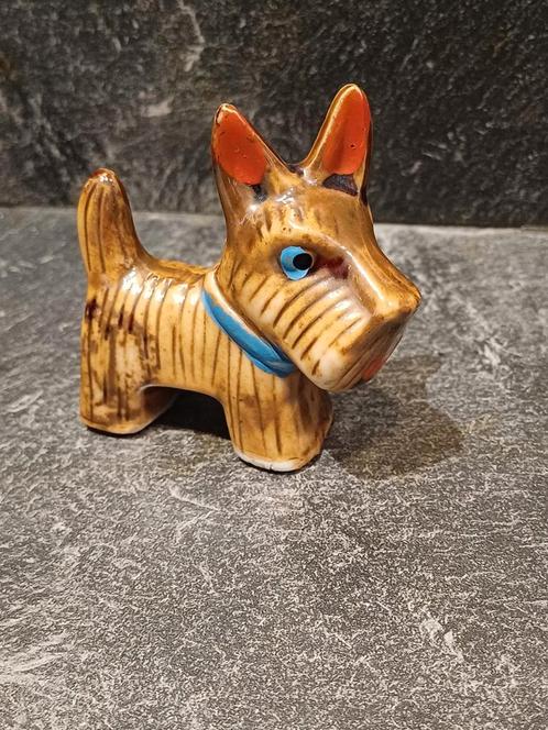 Aardewerken Hondje uit Japan, Antiek en Kunst, Antiek | Keramiek en Aardewerk, Ophalen of Verzenden