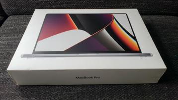 Doos van MacBook Pro 2022 - 16" Apple laptop beschikbaar voor biedingen