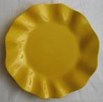 Crate & Barrel Grote Gele Schaal Zie Handtekening Foto 3, Porselein of Keramiek, Schaal, Rond, Ophalen of Verzenden