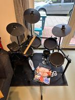 Electrisch drumstel, samen met versterker, mat en drumkruk, Muziek en Instrumenten, Drumstellen en Slagwerk, Ophalen, Gebruikt