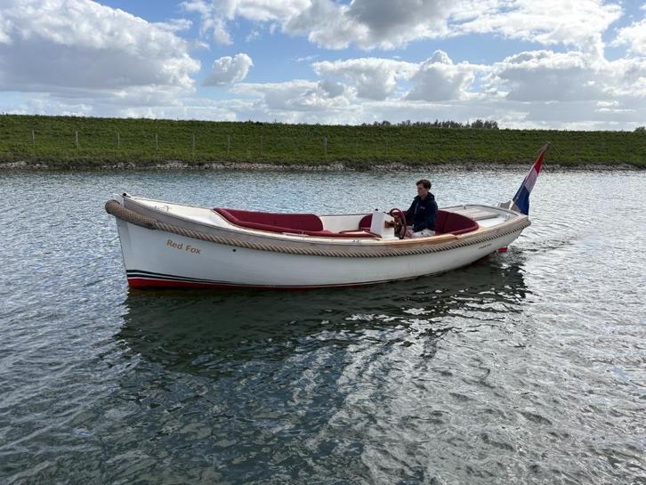 Makma Admiraalsloep met ligplaats in Dordrecht, Watersport en Boten, Sloepen, Gebruikt, 10 tot 30 pk, 6 meter of meer, Binnenboordmotor