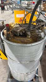 Te koop :ton met verwarmingselement 400 volt, Ophalen, Gebruikt, IJzer