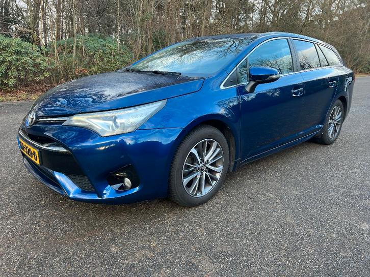 Toyota Avensis 1.6 D-4D Wagon 2015 Navi Trekhaak PDC Dealer, Auto's, Toyota, Bedrijf, Avensis, ABS, Airbags, Airconditioning, Bluetooth