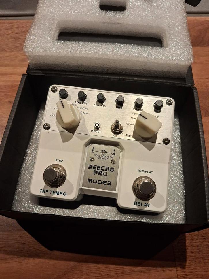 Mooer Reecho Pro Delay Echo Loop Pedaal - ZGAN in doos, Muziek en Instrumenten, Effecten, Zo goed als nieuw, Delay of Echo, Ophalen of Verzenden