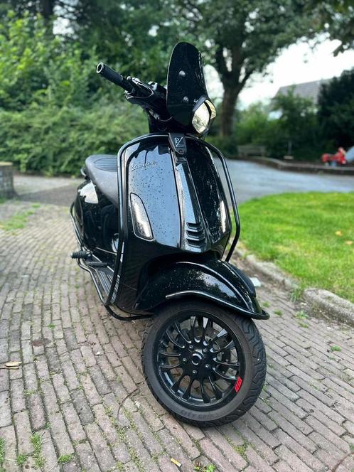 Vespa sprint 80cc, Fietsen en Brommers, Scooters | Vespa, Gebruikt, Vespa S, Maximaal 45 km/u, Benzine, Ophalen of Verzenden