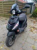 Piaggio zip 80cc brom, Fietsen en Brommers, Scooters | Piaggio, Ophalen, Maximaal 45 km/u, Zip, Zo goed als nieuw