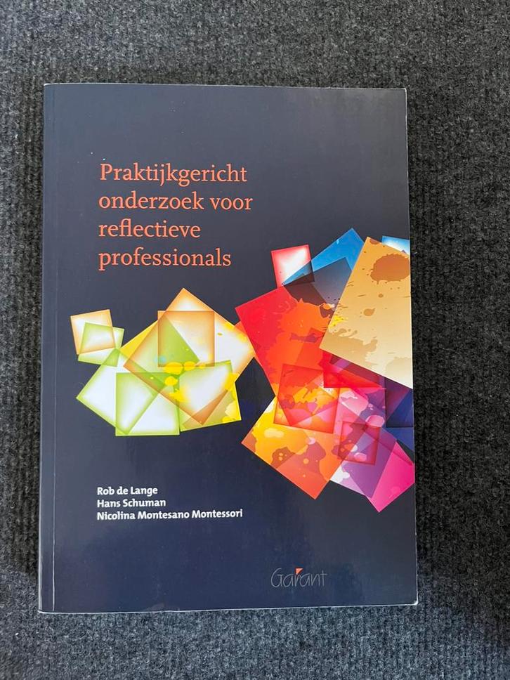 Praktijkgericht onderzoek voor reflectieve professionals, Boeken, Studieboeken en Cursussen, Zo goed als nieuw, Ophalen of Verzenden