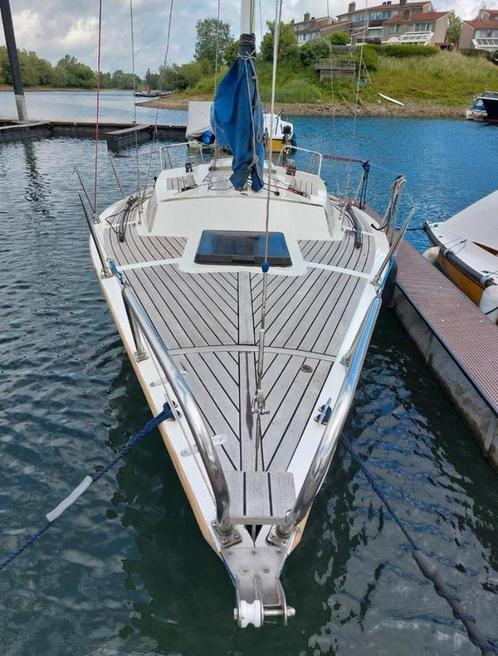 Zeilboot kajuitboot kajuitjacht, Watersport en Boten, Kajuitzeilboten en Zeiljachten, Zo goed als nieuw, Polyester, Benzine, Ophalen