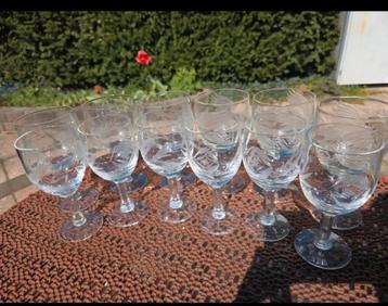 Vintage kristallen wijnglazen – handgeslepen – set van 12 beschikbaar voor biedingen