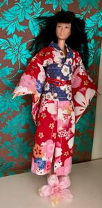 Japanse barbie in kimono, Ophalen of Verzenden, Zo goed als nieuw