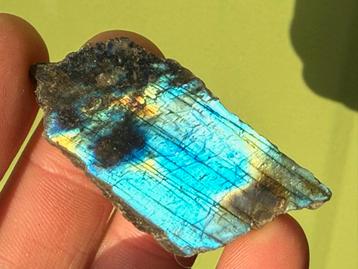 Labradoriet half gepolijst mineralen beschikbaar voor biedingen