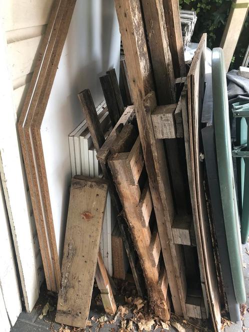 Gratis hout en meubelpanelen, Doe-het-zelf en Verbouw, Hout en Planken, Zo goed als nieuw, Balk, Minder dan 200 cm, 50 mm of meer