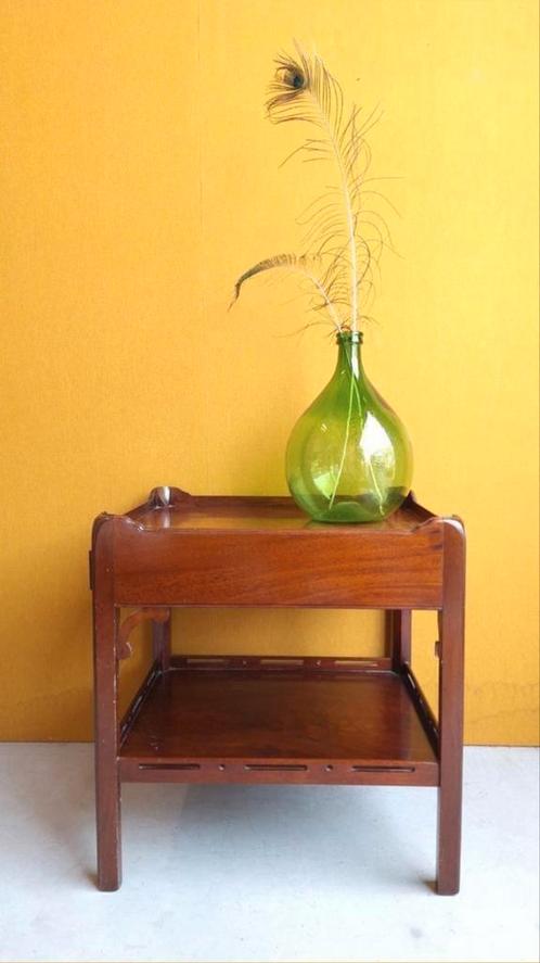 Vintage Engels bijzettafeltje tafeltje met lade en onderblad, Huis en Inrichting, Tafels | Sidetables, Gebruikt, 25 tot 50 cm