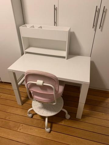 IKEA Pahl bureau en stoel (beiden in hoogte verstelbaar) beschikbaar voor biedingen