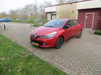 Renault Clio 1.5 DCI 66KW 5-DRS 2014 Rood metallic NAP  Pdc, Origineel Nederlands, Te koop, 5 stoelen, Hatchback