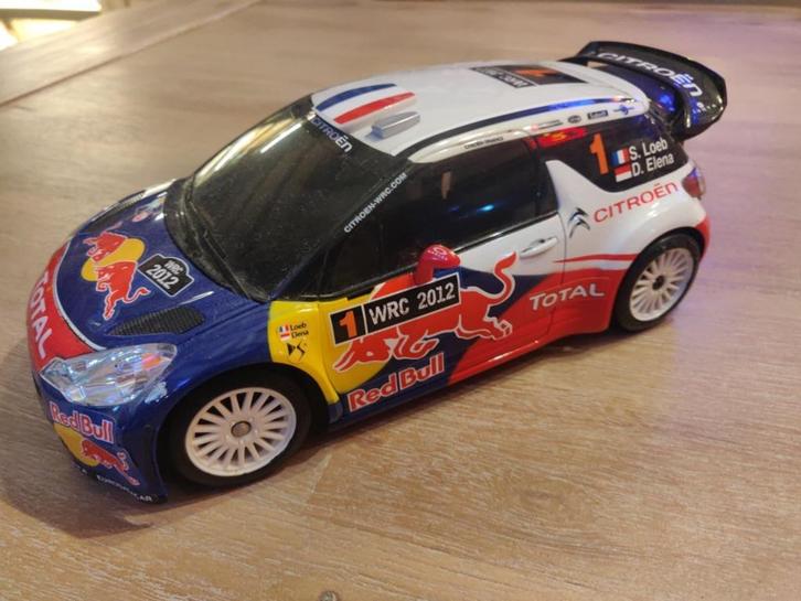 ralley wagen red bull, Verzamelen, Automerken, Motoren en Formule 1, Gebruikt, Auto's, Ophalen of Verzenden