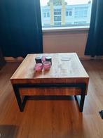 Zo goed als nieuwe vierkante salontafel, Ophalen