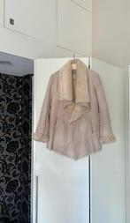 Beige vacht gevoerd suède look tussenjasje Bershka; mt large, Beige, Maat 42/44 (L), Zo goed als nieuw, Bershka