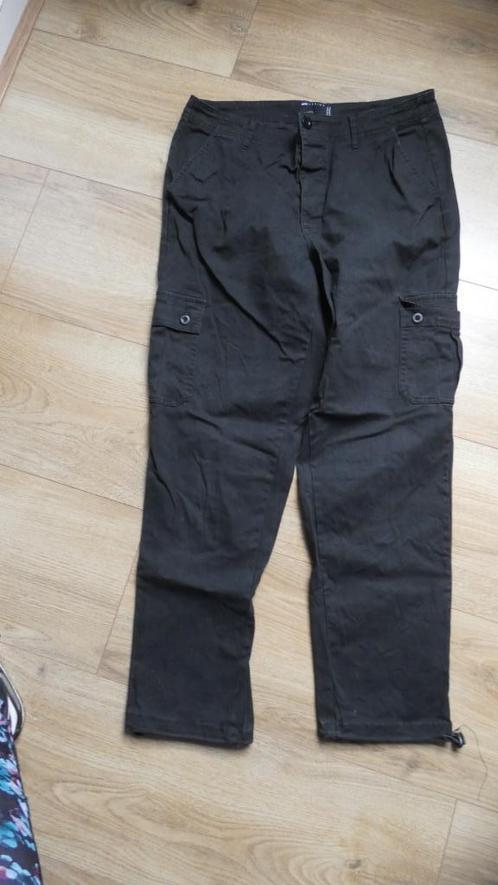 Zwarte katoenen cargo broek van Asos Design, Kleding | Heren, Broeken en Pantalons, Zo goed als nieuw, Maat 48/50 (M), Zwart, Ophalen of Verzenden