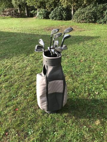 Dunlop set golfclubs met Turfmaster golftas beschikbaar voor biedingen