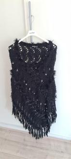 Zwarte poncho gehaakt carnaval, Ophalen of Verzenden, Zo goed als nieuw, Carnaval, Kleding