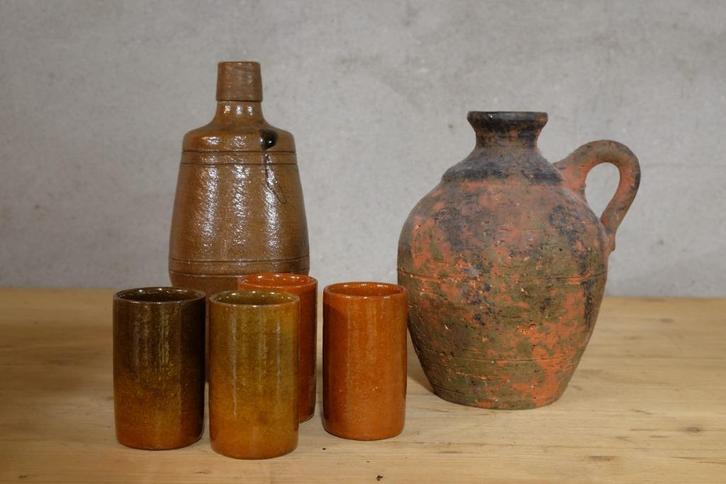 aardewerk kruik fles en bekers  antiek oud, Antiek en Kunst, Antiek | Keramiek en Aardewerk, Ophalen of Verzenden