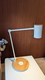 Bureaulamp met draadloze oplader, Diversen, Bureau-accessoires, Ophalen of Verzenden, Zo goed als nieuw