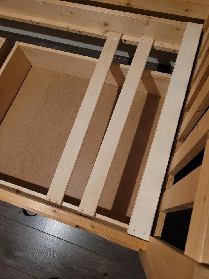 1 persoons houten kinderbed, Kinderen en Baby's, Kinderkamer | Bedden, Gebruikt, 180 cm of meer, 85 tot 100 cm, Lattenbodem, Ophalen
