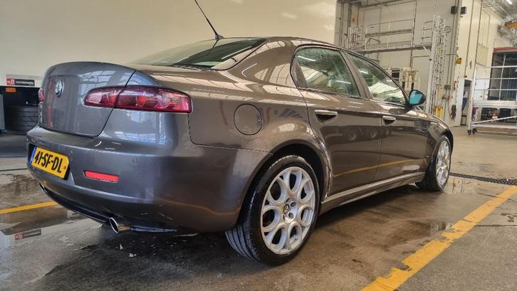 Alfa Romeo 159 1.9 Jtdm 16V 2005 Grijs, Auto's, Alfa Romeo, Particulier, Diesel, B, Sedan, Handgeschakeld, Origineel Nederlands