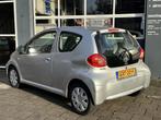 Toyota Aygo 1.0-12V Automaat (bj 2006), Auto's, Automaat, Gebruikt, 68 pk, Bedrijf