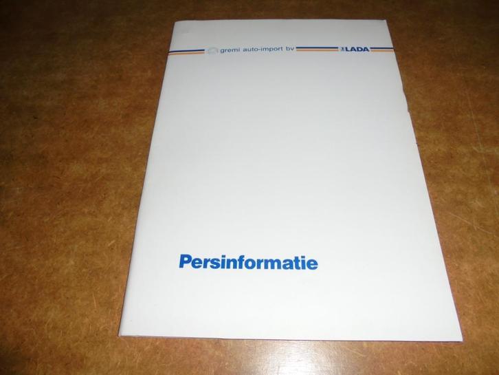 persinformatie Lada voor de AutoRAI  1993, Boeken, Auto's | Folders en Tijdschriften, Zo goed als nieuw, Algemeen, Verzenden
