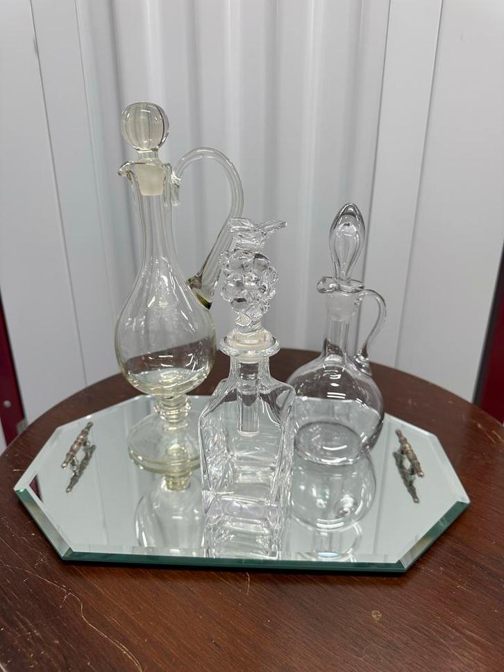 Vintage Glazen Karaffen Set met Spiegel Dienblad, Antiek en Kunst, Antiek | Glas en Kristal, Ophalen of Verzenden