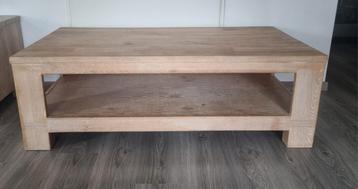 Houten Salontafel met Opbergruimte beschikbaar voor biedingen