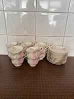 St. James kopjes en schotels met roze bloemen, Ophalen, Zo goed als nieuw, Overige stijlen, Kop(pen) en/of Schotel(s)