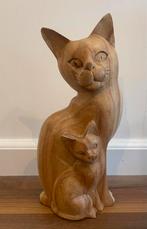 Suar-houten zittende kat + kitten +/- 35cm hoog, Ophalen of Verzenden