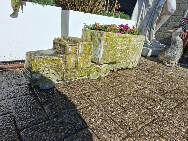 Betonnen Vrachtwagen Bloembak, Tuin en Terras, Bloembakken en Plantenbakken, Gebruikt, Beton, Balkon, Tuin, Rond, Ophalen
