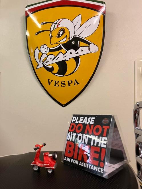 VESPA Emaillebord Zwaar staal plaat Nieuw Koopje. Lees info, Verzamelen, Merken en Reclamevoorwerpen, Nieuw, Reclamebord, Ophalen of Verzenden