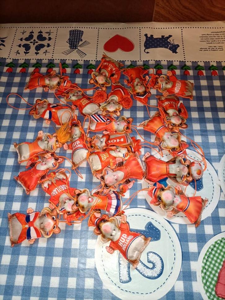 23 voetbal hamster hangers ah Albert Heijn, Verzamelen, Supermarktacties, Albert Heijn, Ophalen of Verzenden