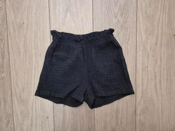Mousseline short korte broek zwart mt 98/104
 beschikbaar voor biedingen